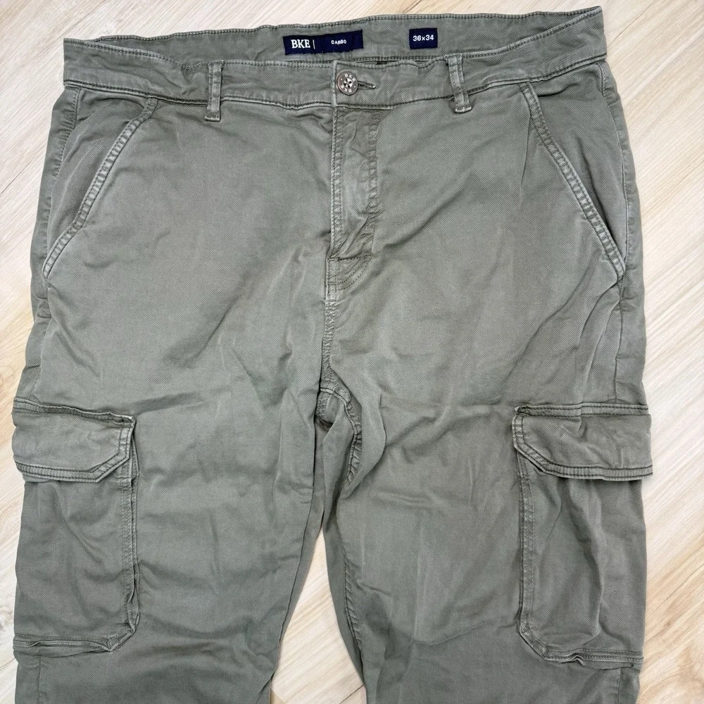 BKE Cargo Outdoor Utility Hiking Pants Men's Size 34 x 34 Work Pants Relaxed Fit